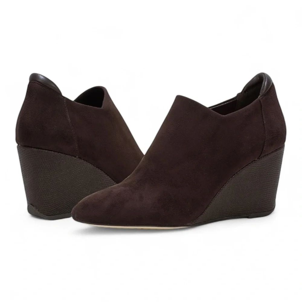 Donald Pliner Tanah Shootie in Dark Brown NWT